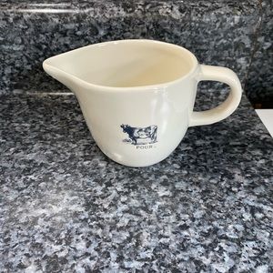 Rae Dunn Pour Container